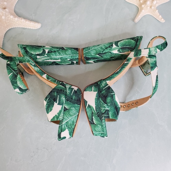 NEW Liliana Platform Block Heel Sandal - Picture 3 of 6